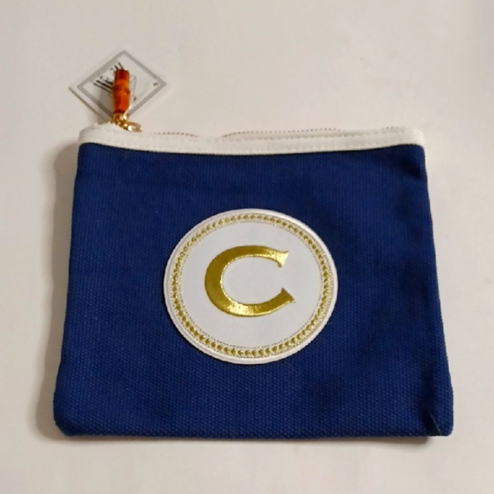 Toss Designs Womens Pouch